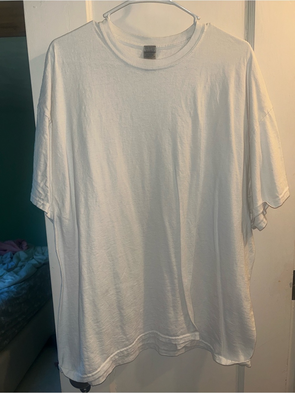 Gildan White Men's Short Sleeve Crewneck Tee